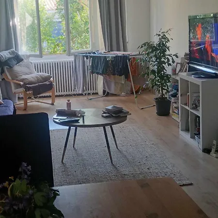 Holiday home Maison Jardin A Bordeaux